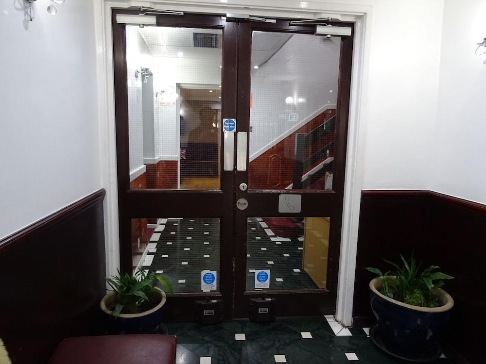 The Gatwick White House Hotel Horley Exterior foto
